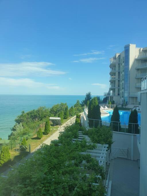 Studio Silver Terace With Sea View For 4 Person 비알라 외부 사진
