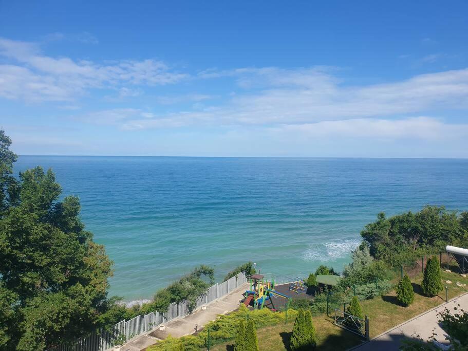 Studio Silver Terace With Sea View For 4 Person 비알라 외부 사진