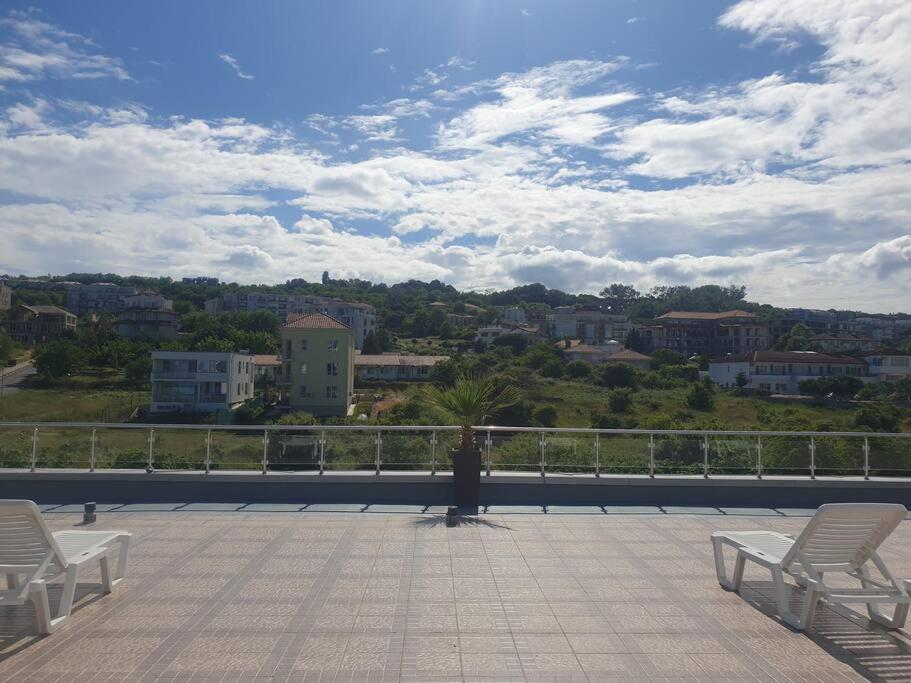 Studio Silver Terace With Sea View For 4 Person 비알라 외부 사진