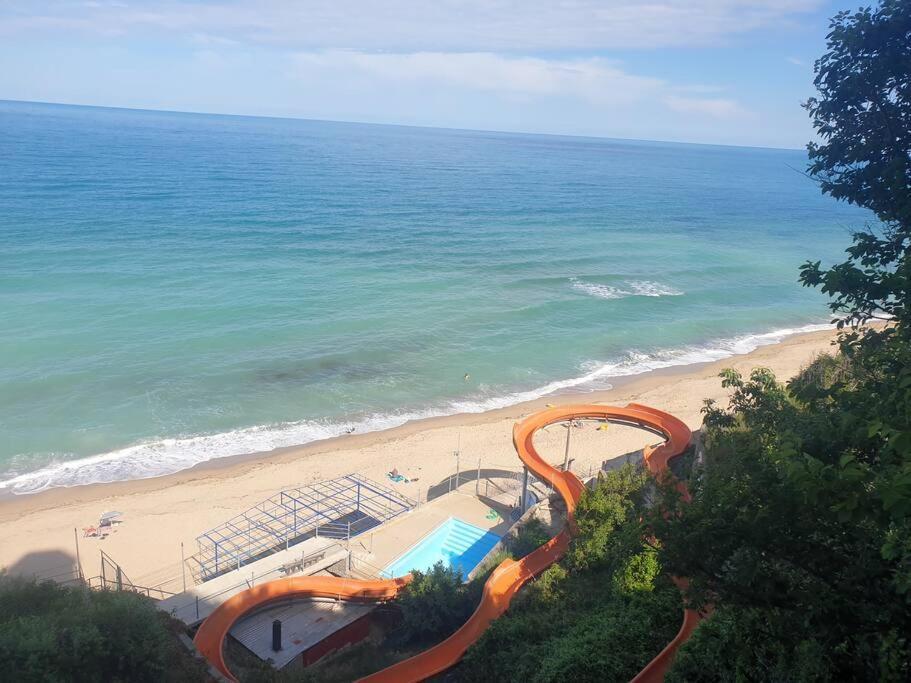 Studio Silver Terace With Sea View For 4 Person 비알라 외부 사진